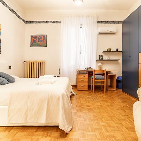 Spacious Apt With Kitchenette, Near Piazza Maggiore ボローニャ エクステリア 写真