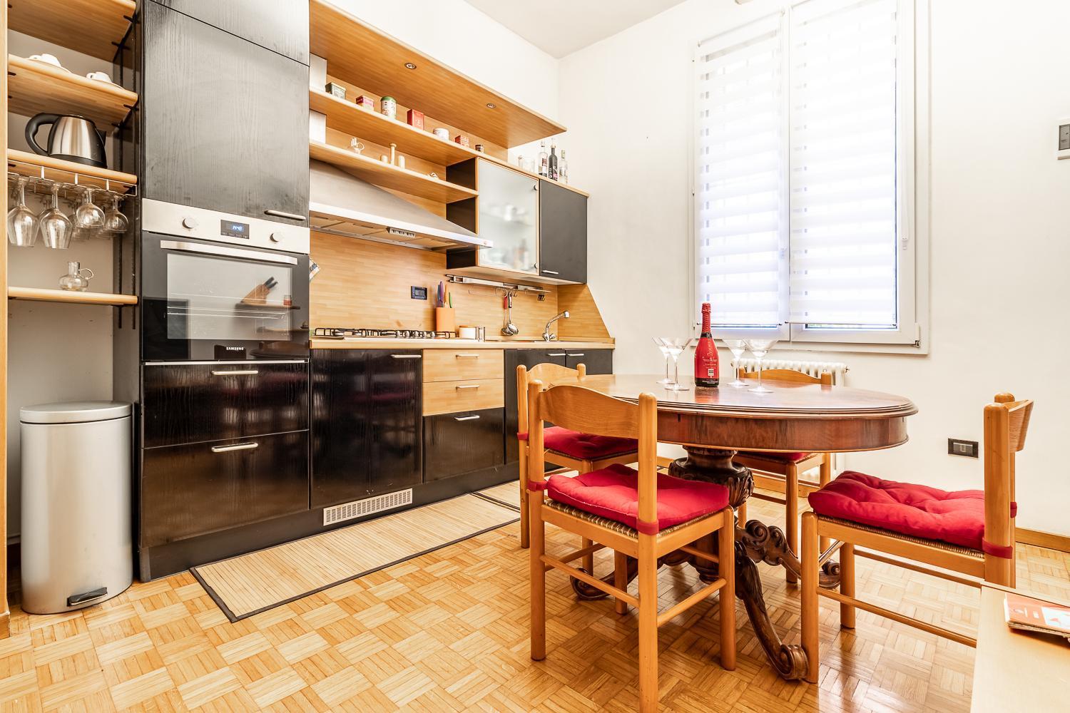 Spacious Apt With Kitchenette, Near Piazza Maggiore ボローニャ エクステリア 写真