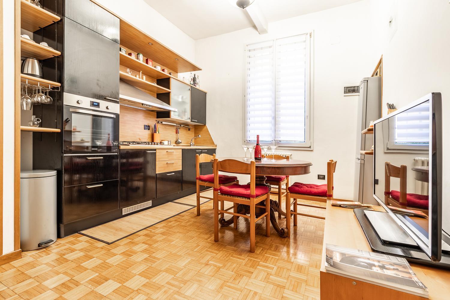Spacious Apt With Kitchenette, Near Piazza Maggiore ボローニャ エクステリア 写真